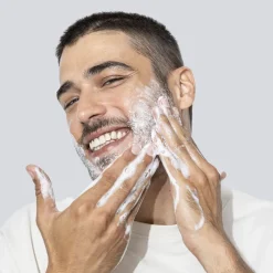 Gel Detergente Energizzante Viso - Uomo