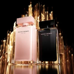 Narciso Rodriguez For Her EDP Confezione 50 ML Eau de Parfum + 50 ML Body Lotion + 50 ML Shower Gel