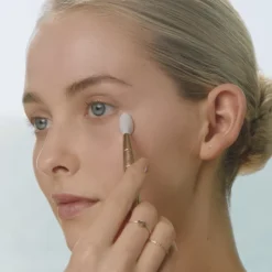 Re-Nutriv Ultimate Diamond Transformative Eye Serum 15 ML