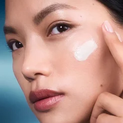 The Moisturizing Fresh Cream